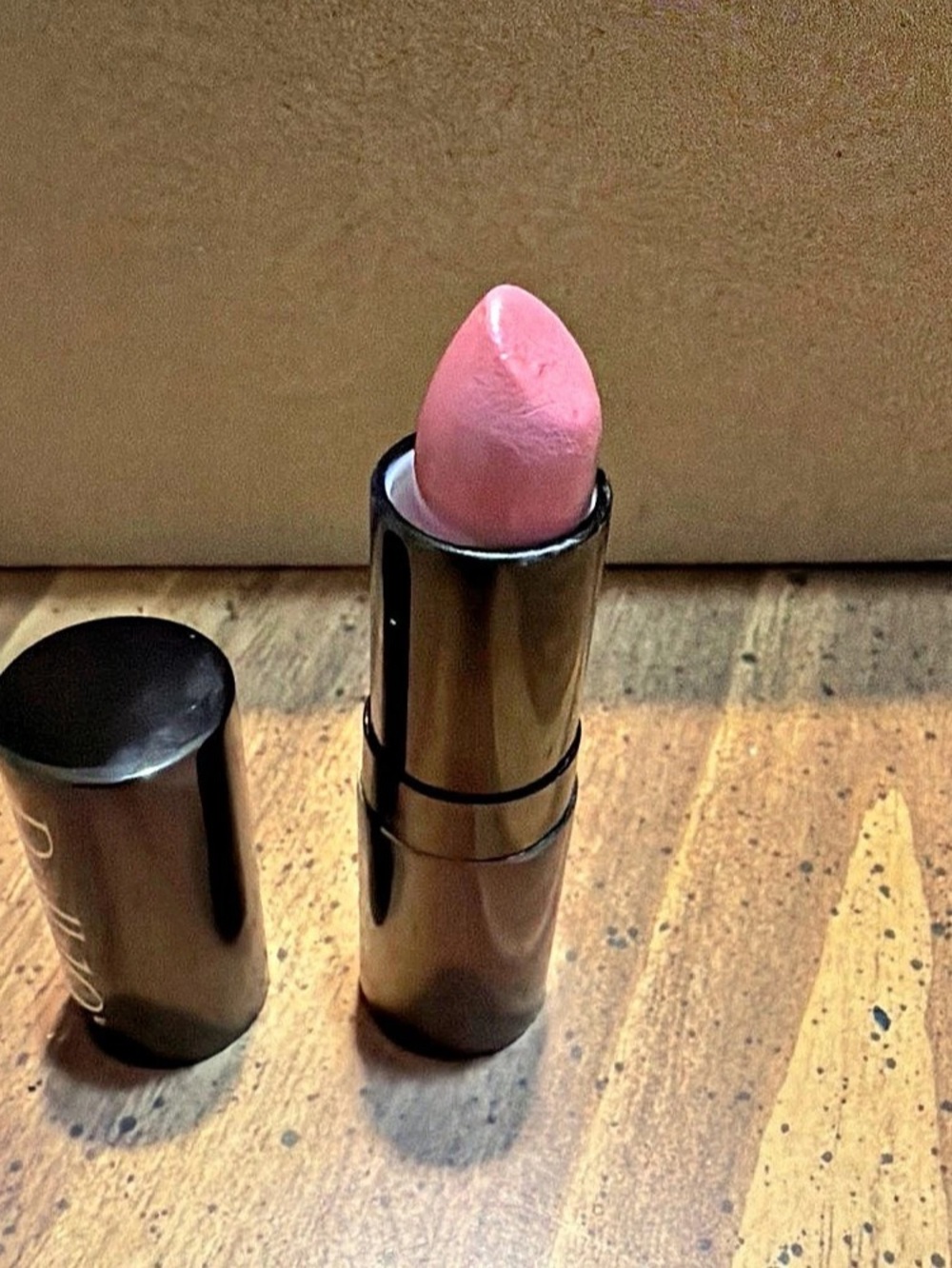 Doll 10 Knockout Lipstick in Pink NWT - Picture 5 of 9